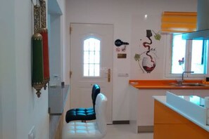Interior - Stunning New Villa with Private Pool and Terrace in Charming Lajares (La Oliva)