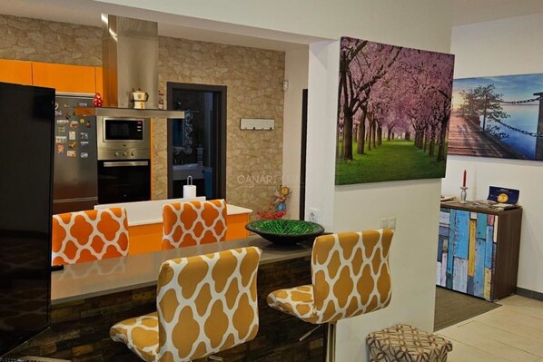 Unclassified image, 1 of 23, button - Stunning New Villa with Private Pool and Terrace in Charming Lajares (La Oliva)
