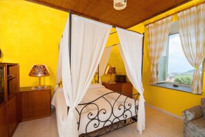 1 bedroom, iron/ironing board, free WiFi, bed sheets - - The Sirens' Refuge - (Massa Lubrense)