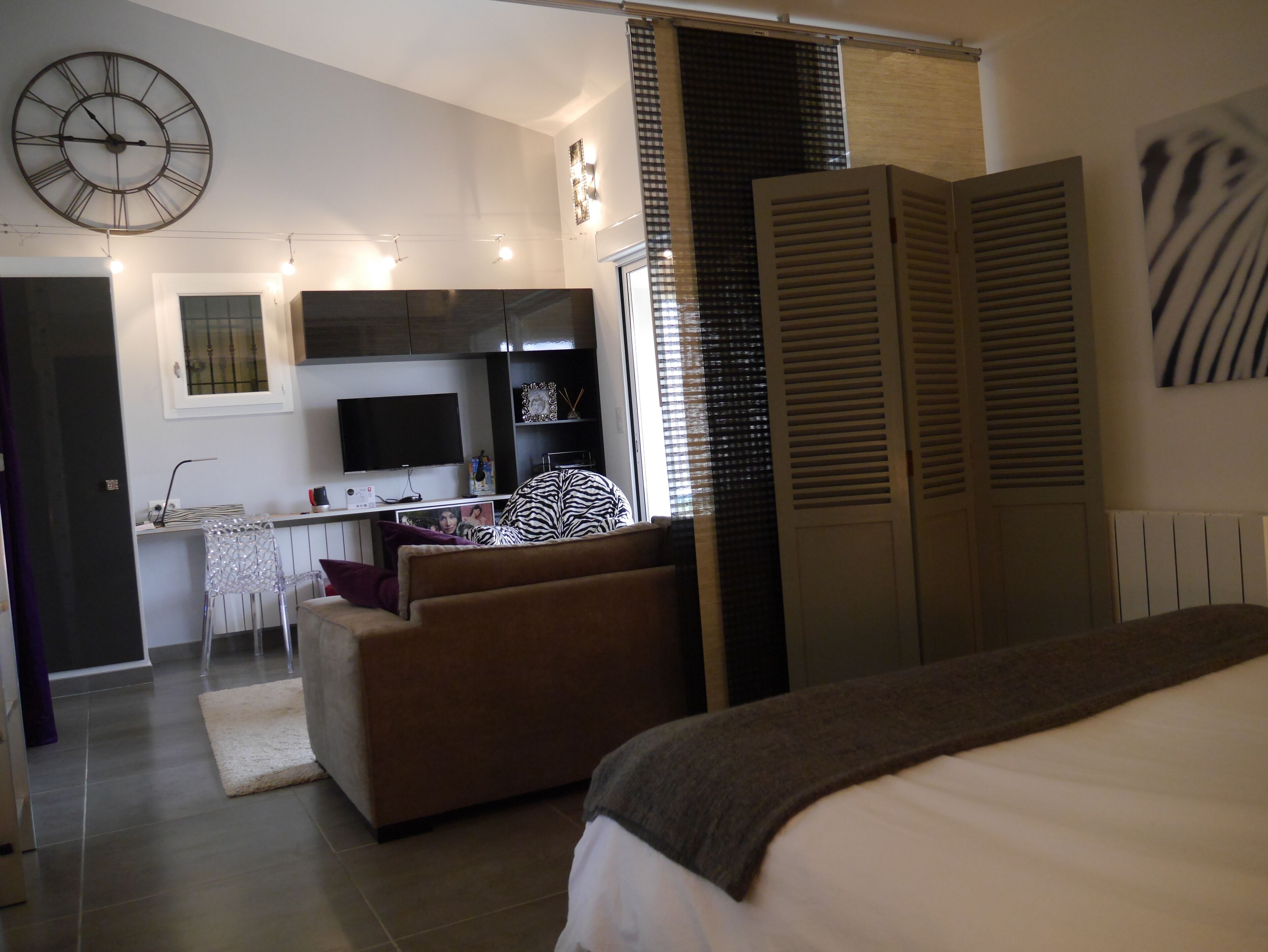 2 chambres, fer et planche à repasser, Wi-Fi gratuit, draps fournis