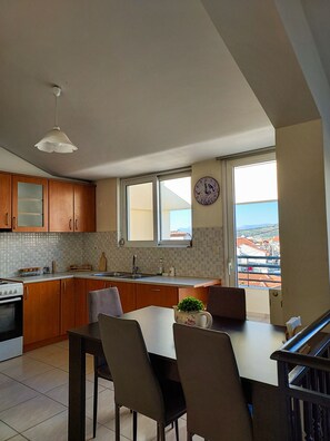 Dining - "Aurora" Family Loft (Nafplio)