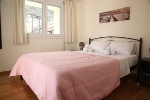 2 bedrooms, iron/ironing board, free WiFi, bed sheets - "Aurora" Family Loft (Nafplio)