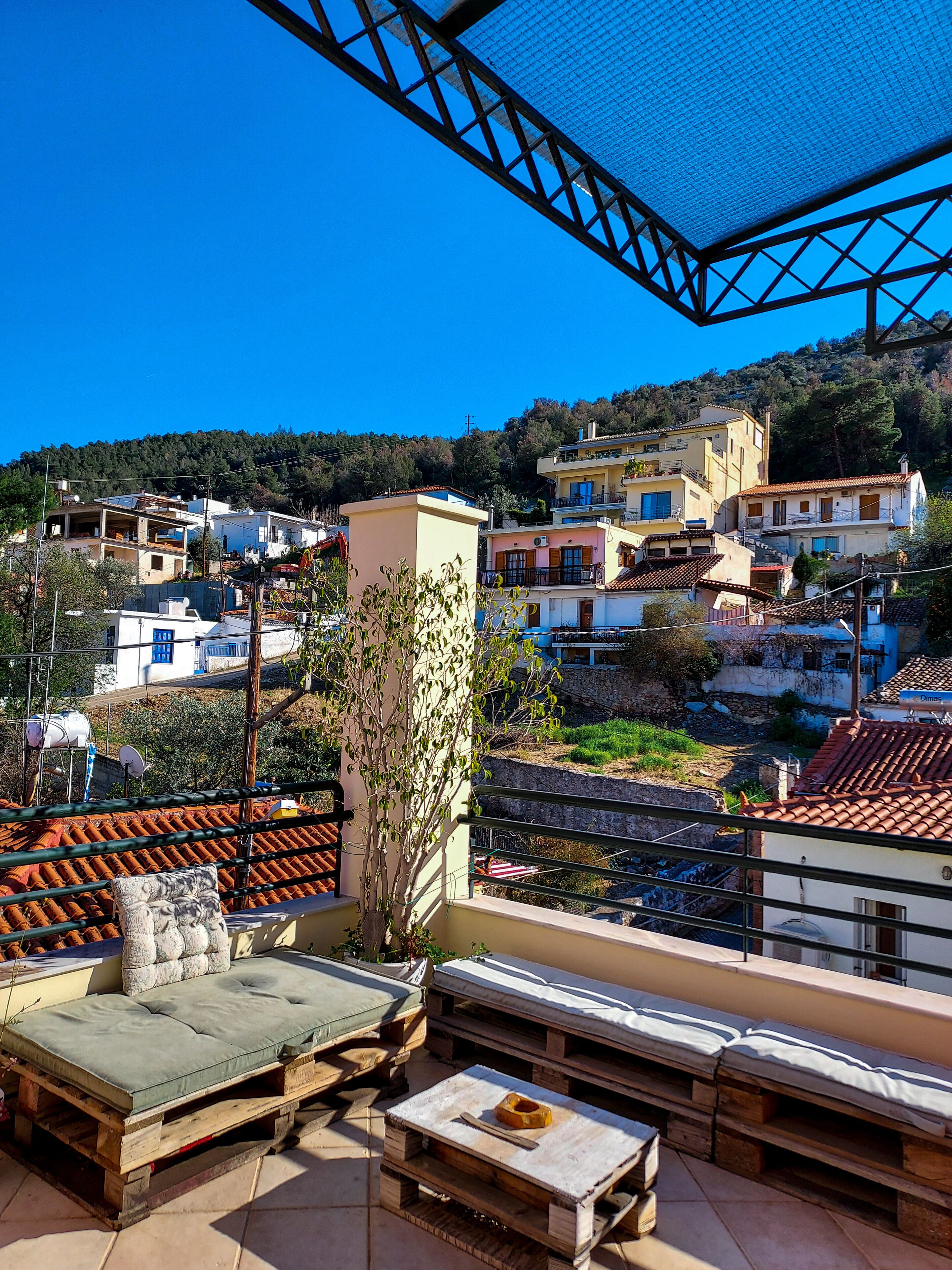 المنطقة المحيطة بالمنشأة