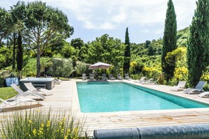 Piscine extérieure, piscine chauffée