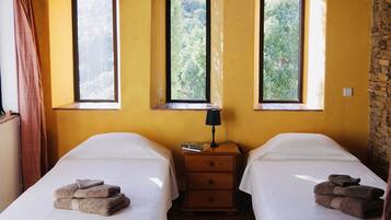 3 Schlafzimmer, BĂŒgeleisen/BĂŒgelbrett, kostenloses WLAN, BettwĂ€sche