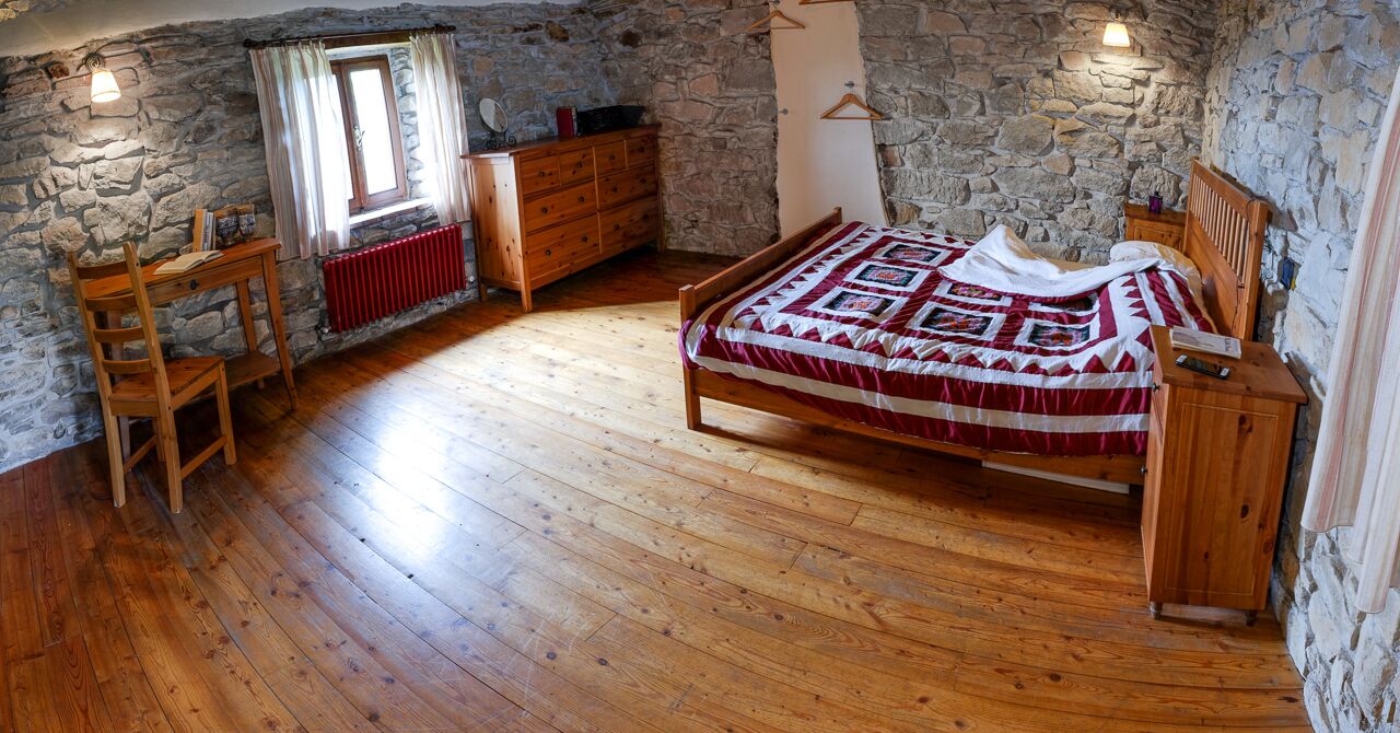 4 slaapkamers, een strijkplank/strijkijzer, gratis wifi, beddengoed