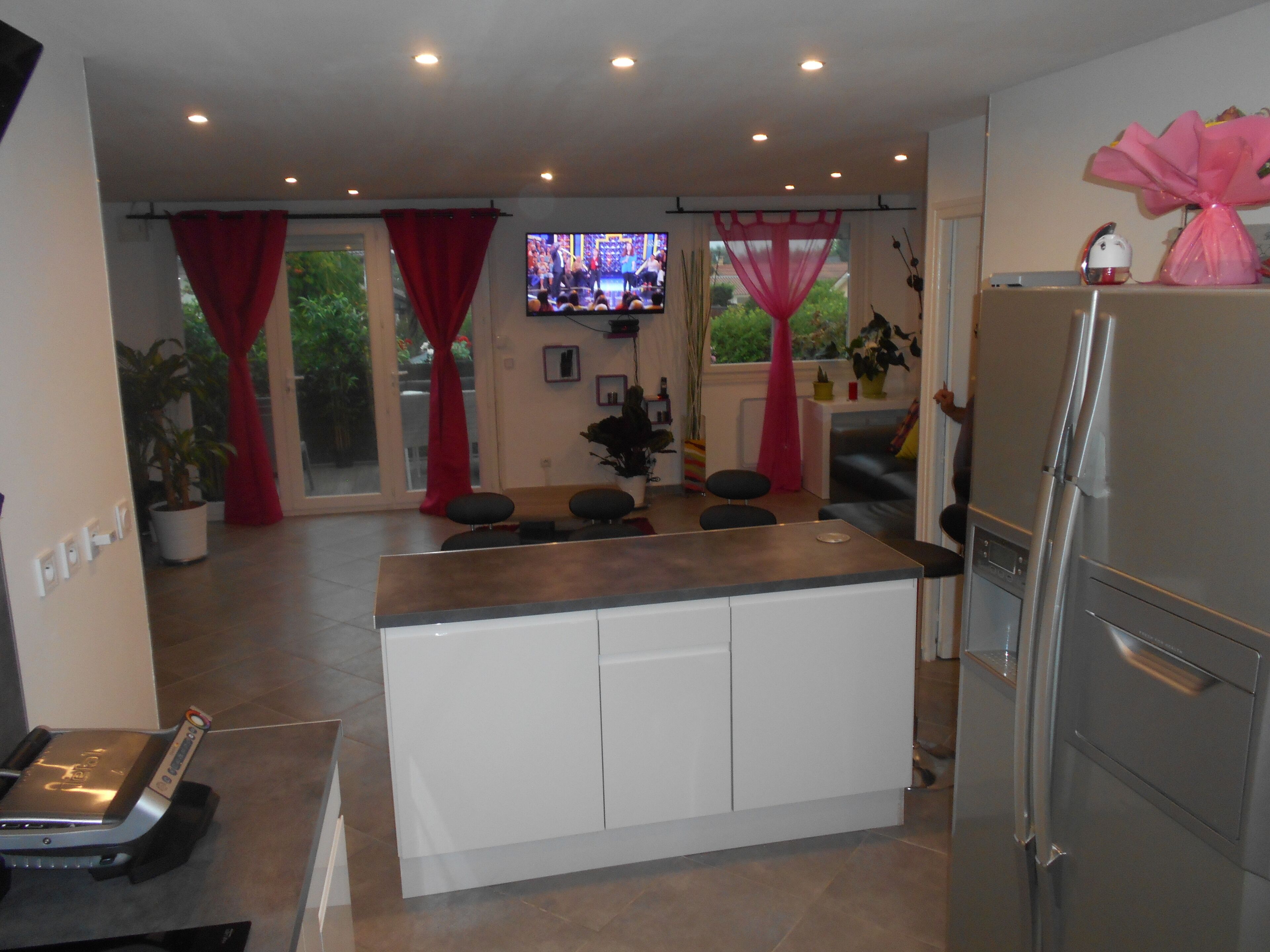 House 15 mins from Lyon, tramway oriented