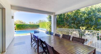 Villa Marazul Quinta Amizade w/ Sea View, Games room, Salt pool