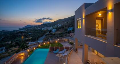 New Villa w/ Private Pool in Plakias, Jacuzzi, Children Area, Walk to Restaurant