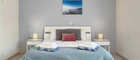 7 bedrooms, free WiFi