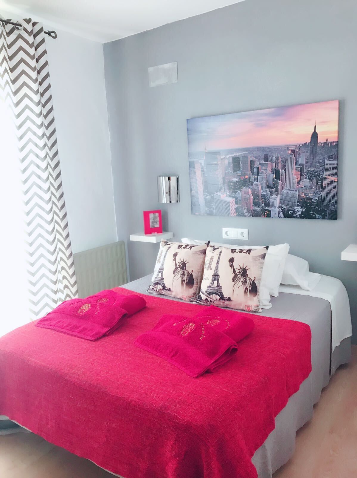 3 bedrooms, in-room safe, desk, iron/ironing board