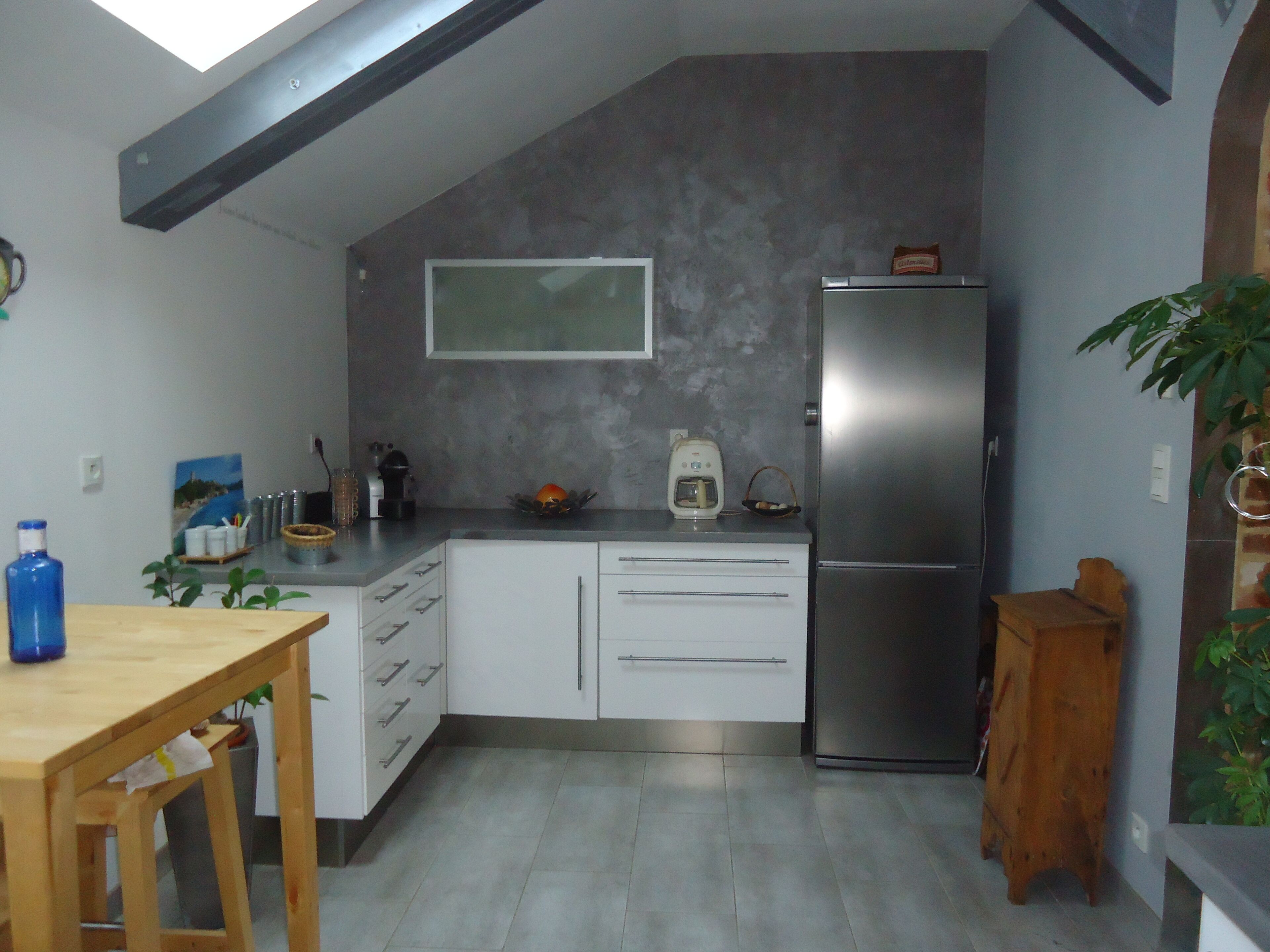 FARM IN THE MIDDLE OF HORSES