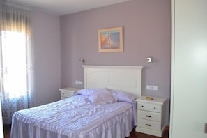 5 Schlafzimmer, Bügeleisen/Bügelbrett, WLAN, Bettwäsche