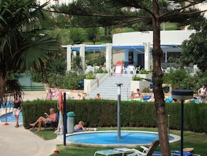 Property grounds - A beautiful studio apt overlooking pools ' Minerva.Jupiter @ Bonanza Square ' (Benalmadena)