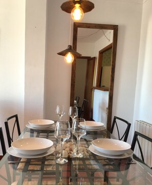 Dining - Cozy apartment right on the seafront (Puerto de Pollensa)
