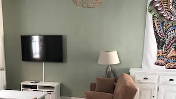 TV, DVD player