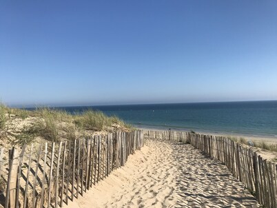 Renovated retreated house in the Center Village du Bois Plage in Ré