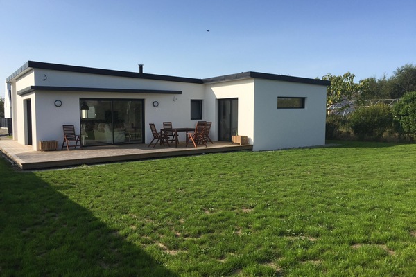 FACADE EXPOSEE SUD AU CALME SUR LA CAMPAGNE