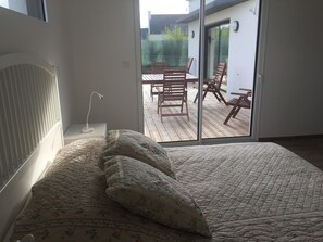 3 Schlafzimmer, Bügeleisen/Bügelbrett, Reisekinderbett, kostenloses WLAN