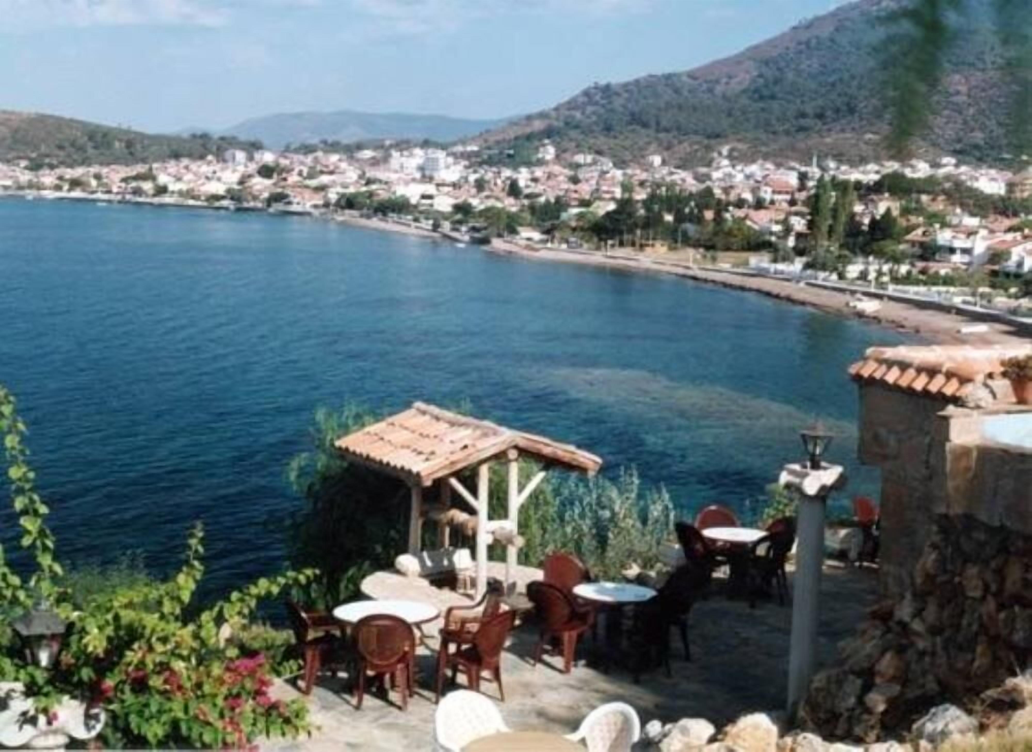 Izmir: house \/ villa - OZDERE
