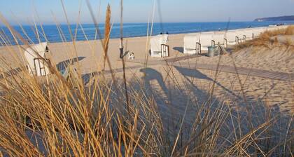 Detached 5-star country house under thatch * 200sqm living space *