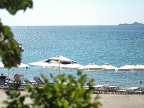 Sulla spiaggia, teli da spiaggia