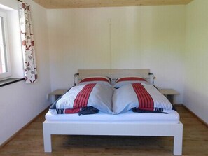 3 chambres, lit parapluie, Wi-Fi gratuit, draps fournis