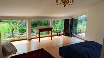 3 habitaciones, tabla de planchar con plancha y wifi gratis