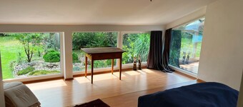 Rummelig og luksuriøse hus med swimming dam, der ligger i den østlige del af München