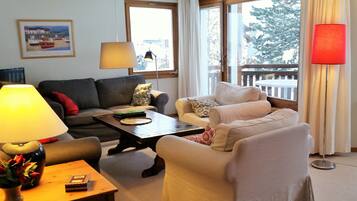 TV, DVD player, toys, books