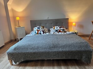 1 Schlafzimmer, Bügeleisen/Bügelbrett, kostenloses WLAN, Bettwäsche
