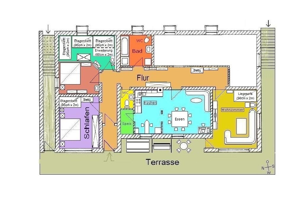 Plano de planta de un hotel que muestra habitaciones identificadas, incluyendo baño, cocina, sala de estar y terraza.