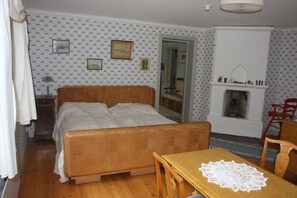 7 bedrooms, travel cot, free WiFi, wheelchair access