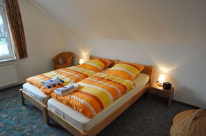 1 bedroom, WiFi, bed sheets
