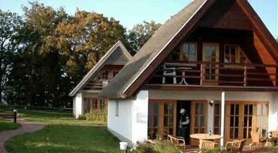 Dream location Mönchgut, Rügen, thatched vacation home surrounded by the sea