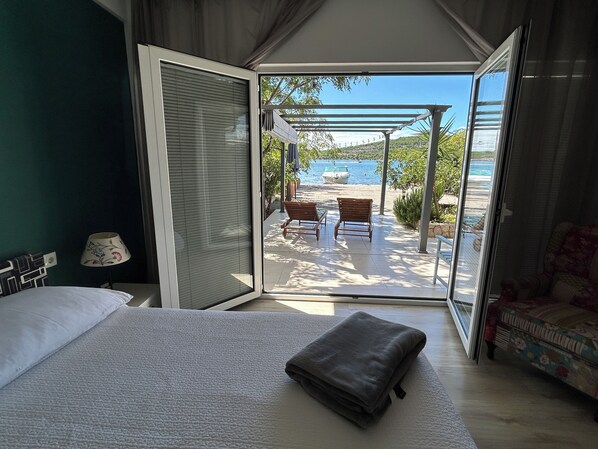 1 bedroom, iron/ironing board, WiFi, bed sheets