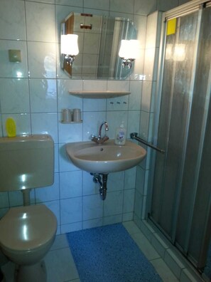 Shower - Ruegen-Fewo 101 - holiday house (Sagard auf Rügen)