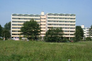 Esterni