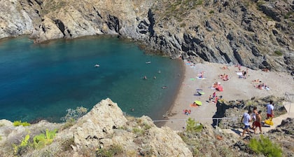 Very nice house right by the sea with a wonderful panorama! New:Air conditioning