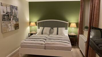 5 Schlafzimmer, Bügeleisen/Bügelbrett, kostenloses WLAN, Bettwäsche