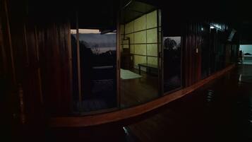 Family Bungalow for 6 People with Air Condition | Rollaway beds, free WiFi