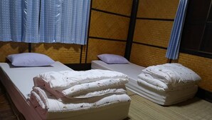 Family Bungalow for 6 People with Air Condition - Yai Nang Garden Homestay (Wiang Chai)
