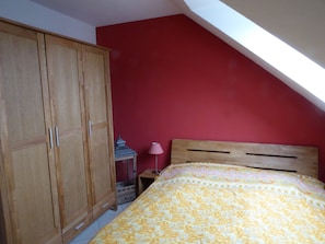 2 chambres, bureau, lit parapluie, Wi-Fi gratuit