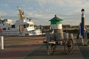 Exterior - High quality apartment, Büsum, W-Lan, 200m to the beach, 300m to the center, promenade (Büsum)
