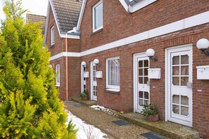 Exterior detail - High quality apartment, Büsum, W-Lan, 200m to the beach, 300m to the center, promenade (Büsum)