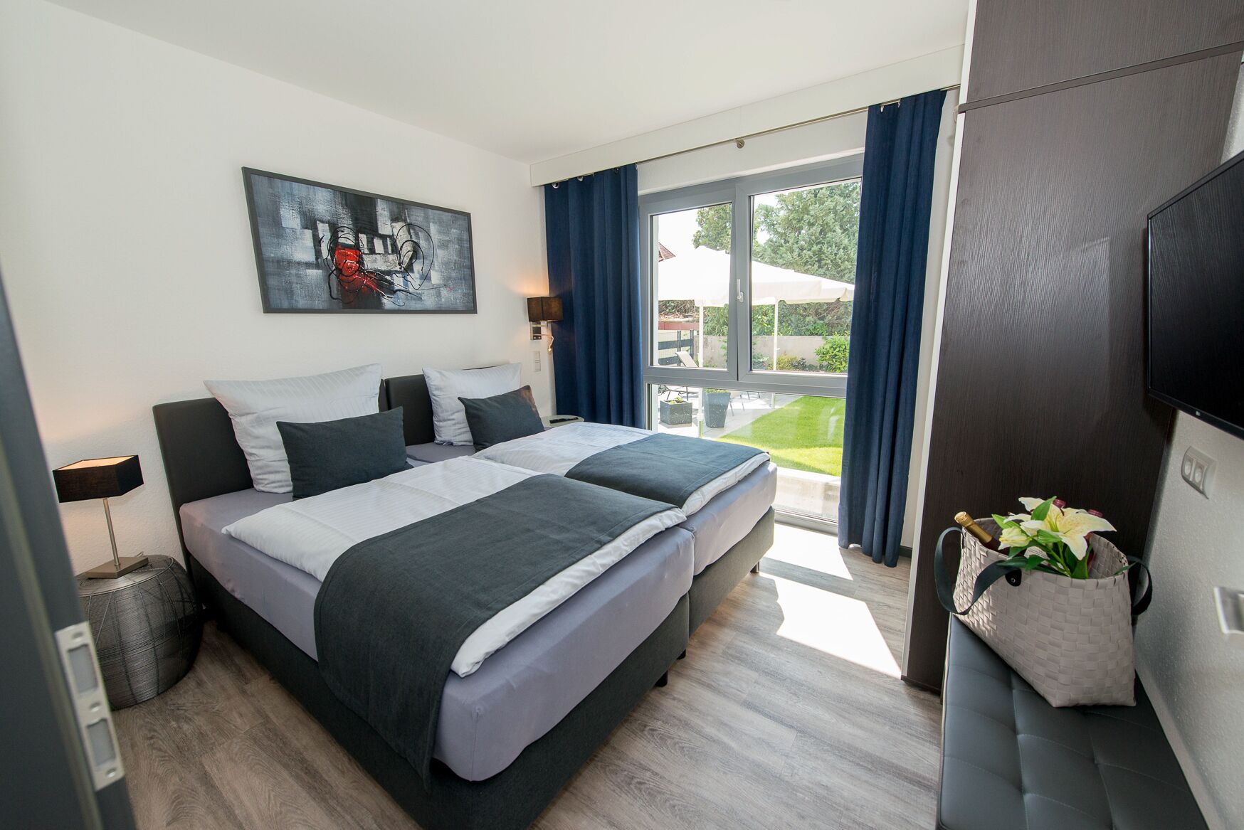 6 Schlafzimmer, Schreibtisch, Bügeleisen/Bügelbrett, kostenloses WLAN