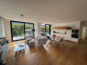 Tv, pejs, stereoanlæg