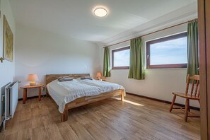 2 soveværelser, skrivebord, weekendseng, Wi-Fi