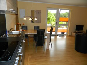 Fridge, oven, stovetop, dishwasher - Your vacation home on the Müritz  (Röbel/Müritz)