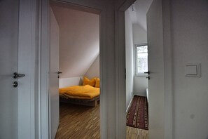 3 Schlafzimmer, Reisekinderbett, WLAN, Bettwäsche